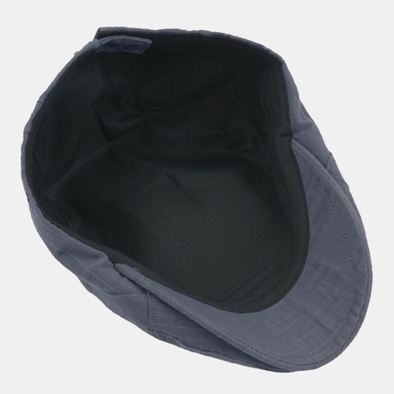 Heren Korte Rand Geplooide Strepen Polyester Katoen Baret Pet Effen Kleur Metalen Label Casual Platte Pet Vooruit Hoed