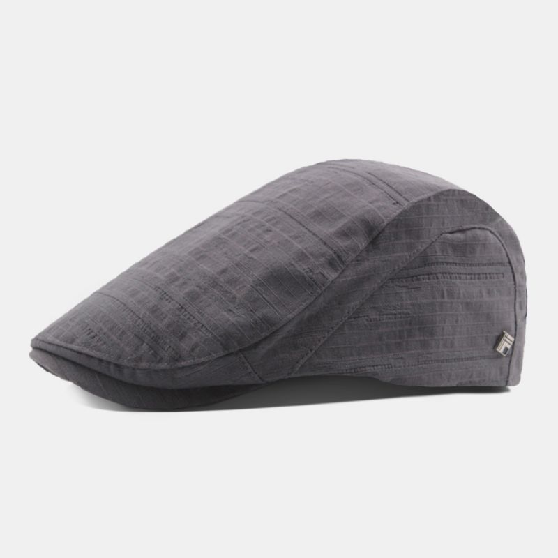 Heren Korte Rand Geplooide Strepen Polyester Katoen Baret Pet Effen Kleur Metalen Label Casual Platte Pet Vooruit Hoed