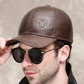 Mannen Koeienhuid Korte Rand Reliëf Baseball Cap Outdoor Casual Winddicht Warme Dunne Effen Ingerichte Pet