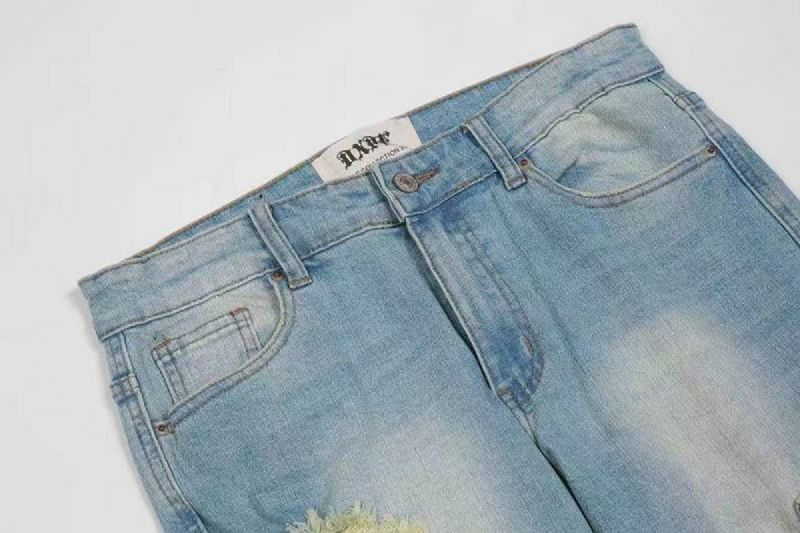 Vernietigde Ritsbandjes In Gewassen Noodlijdende Jeans