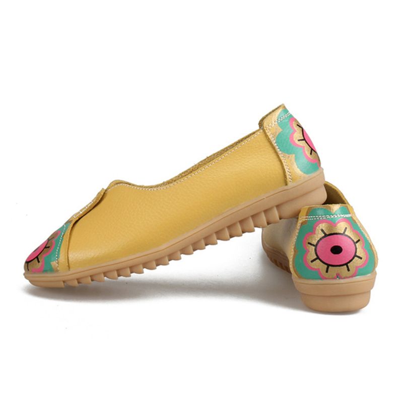 Sun Eye Flower Pattern Soft Leather Slip-ons Lazy Driving Flat Loafers