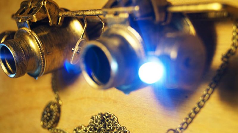 Bronzen Retro Microscoopbril Met Licht